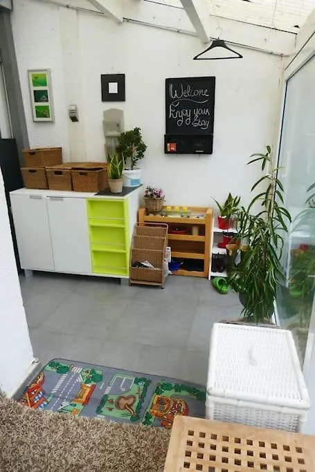 Studio With Kitchen, Shower Garden Antwerp Belgium